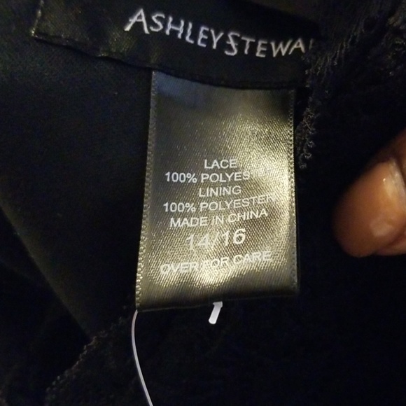 Lace Jumpsuit - Picture 3 of 4